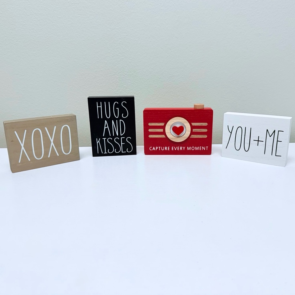 New! Hobby Lobby Set of 4 Wooden Signs Valentine’s Day Tiered Tray Decor